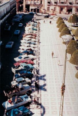 Plaza principal de la zona centro, 1966 
