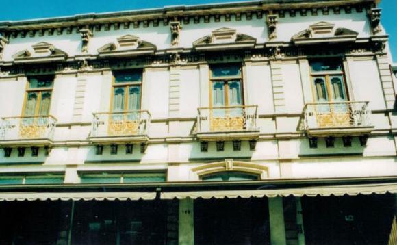 Edificio Mariposa, 1983