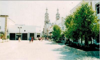 Zona Centro Histórico inicio de la calle Hidalgo C.a 1979)