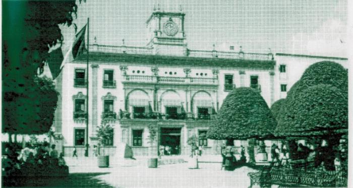 Tarjeta postal de la Presidencia Municipal de León 