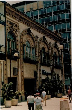 Edificio La Primavera (C.a.1979)