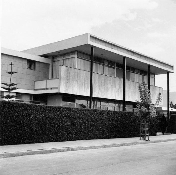 Casa habitación en calle Madrid, colonia Andrade, 1966