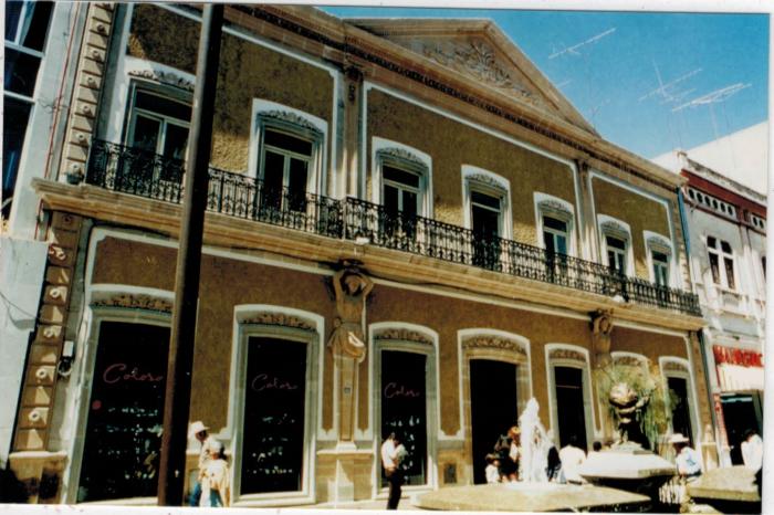 Casa de las Monas (C.a.1983)