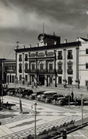 Postal de la Plaza Principal de León 