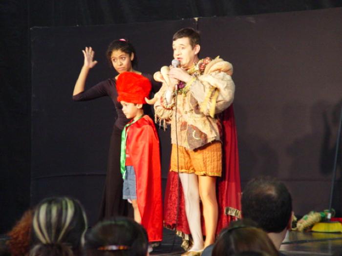 Alberto Stanley en la Feria Nacional del Libro de León de 2008
