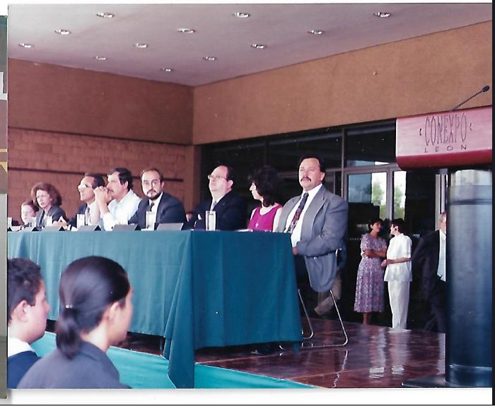 X Feria Nacional del Libro Infantil y Juvenil de León y IV Expo Libro Universitario 