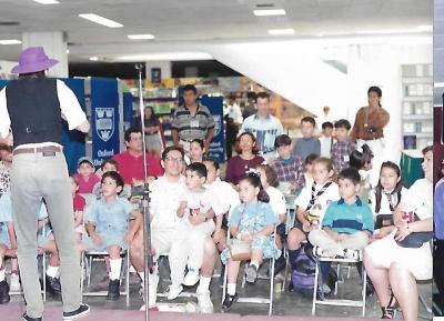 VIII Feria Nacional del Libro Infantil y Juvenil.; Presentación de Gerardo Méndez con el cuento el Espantapájaros