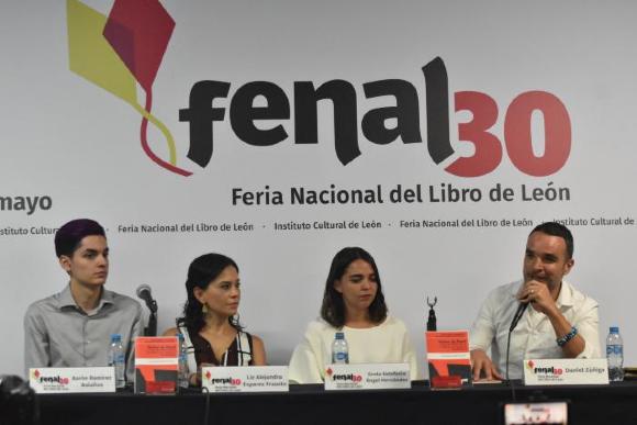 Fenal 30 – Feria Nacional del Libro de León; Presentación del libro: Techos de papel. Crisis de derechos de la infancia en situación de albergue.