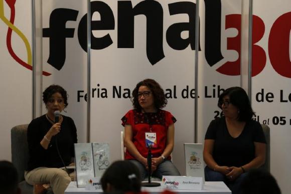 Fenal 30 – Feria Nacional del Libro de León; Presentación del libro Nosotras/Nosotros/Taller Ponerse en otros zapatos.