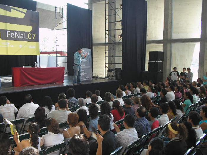 XVIII Feria Nacional del Libro. Presentación editorial de Gaby Vargas y Yordi Rosado